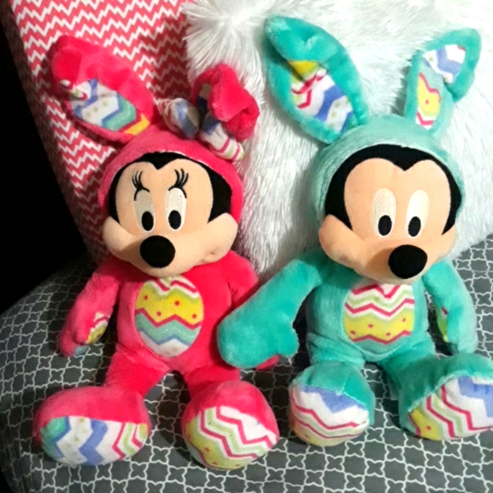 Mickey & Minnie